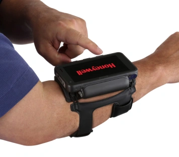 terminál honeywell cw45 na předloktí